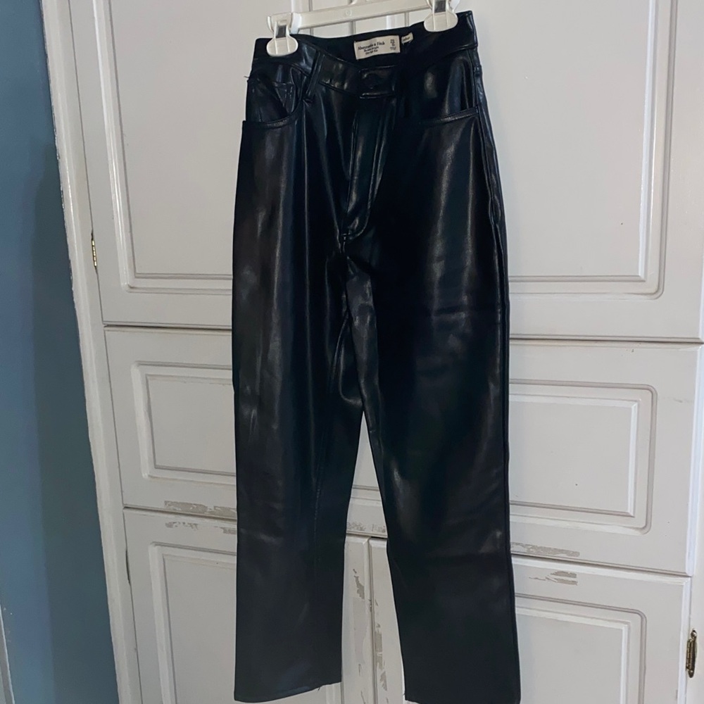 Abercrombie & Fitch Sleek Black Straight Leg Pants